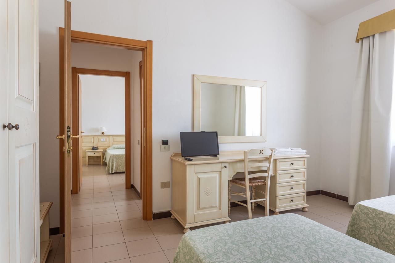 Rodia Inn 奥里斯塔诺 外观 照片