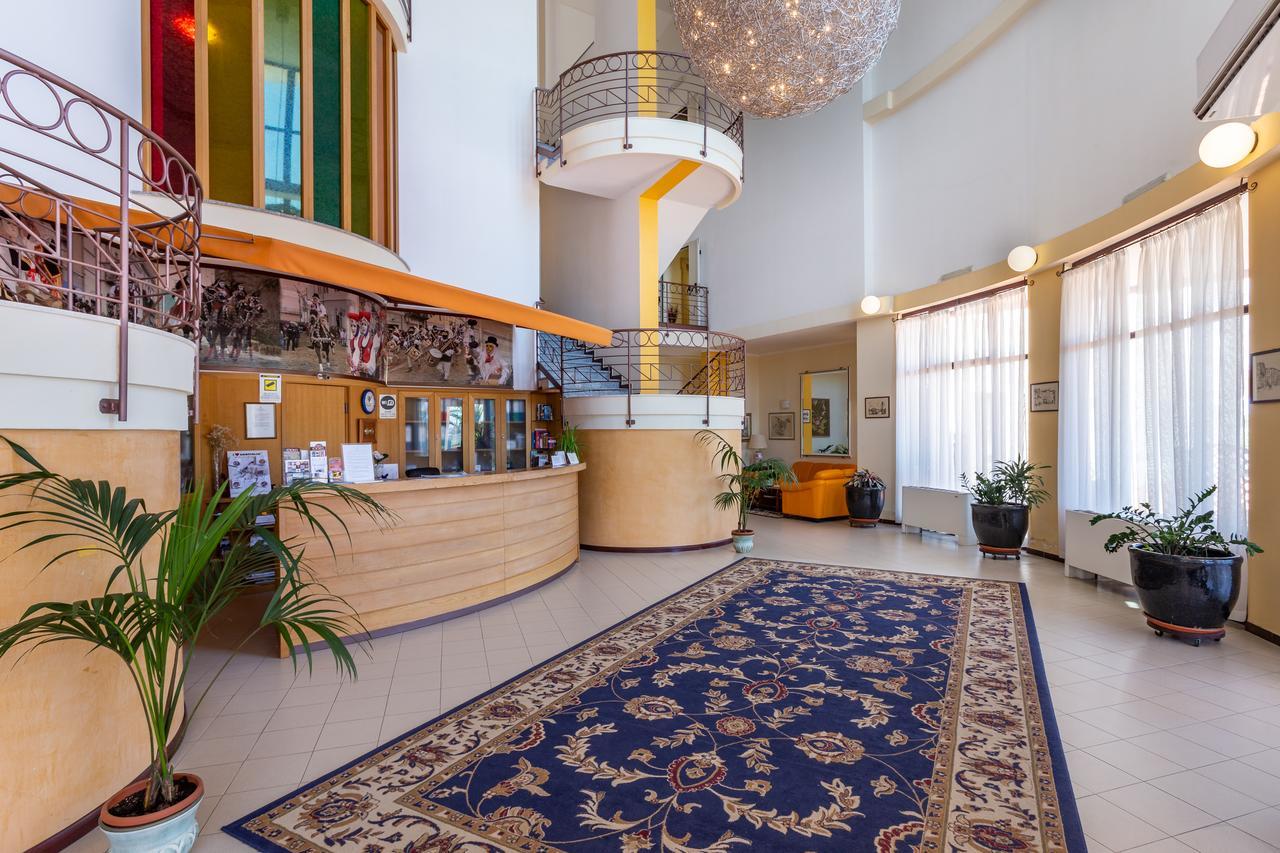 Rodia Inn 奥里斯塔诺 外观 照片